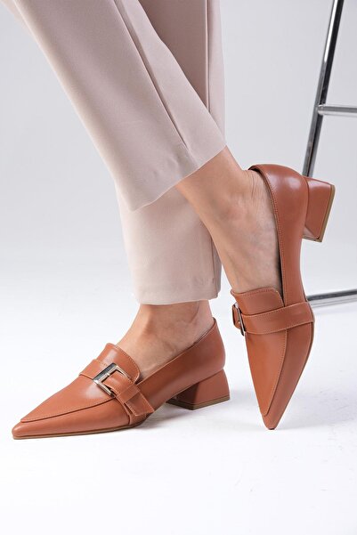 Mio Gusto Γυναικεία παπούτσια με χαμηλό τακούνι Carola - Tan Color, Μυτερή μύτη