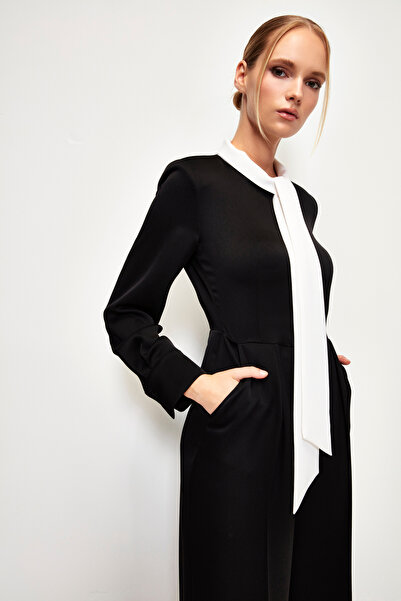 adL Mert Aslan Boyundan Bağlamalı Bol Paça Tulum