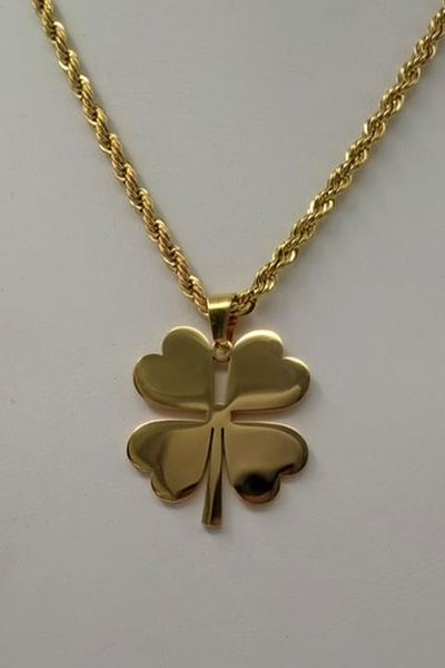 İŞTE BU Kişiye Özel İsimli Dört Yapraklı Yonca Çelik Kolye