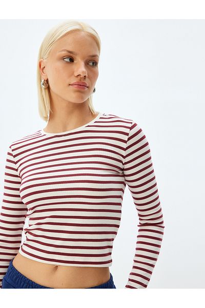 Koton Langärmliges Basic-T-Shirt mit Rundhalsausschnitt aus gekämmter Baumwolle