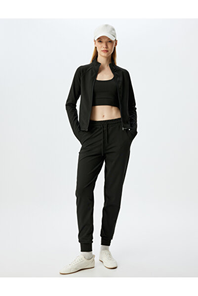 Koton بنطلون رياضي بحزام ورباط وتفاصيل جيب من نوع إنترلوك