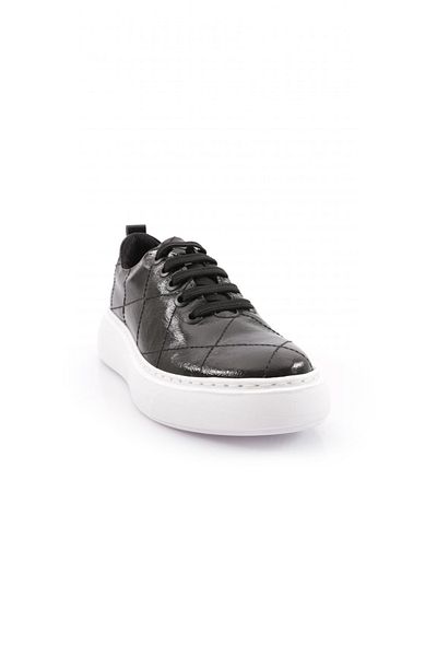 DGN Pantofi de damă din piele lacuită neagră - cu șireturi, încrețite 59102525