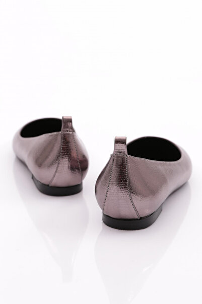 DGN Women's Pointed Toe Ballerinas Platinum Toro 2773557