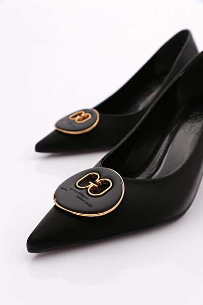 DGN 2603 Dámské boty na podpatku s kulatou přezkou