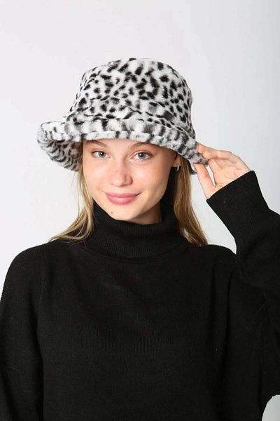 REMSA Rkş-01 Model Women's Plush Bucket Hat - Black and White Spotted