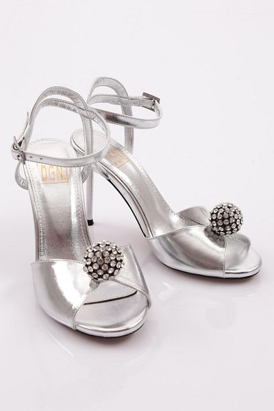 DGN 3107 Model Stone Globe Detailed Women's Heeled Shoes