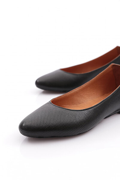 DGN Women's Black Khaki Leather Ballerinas 412371010