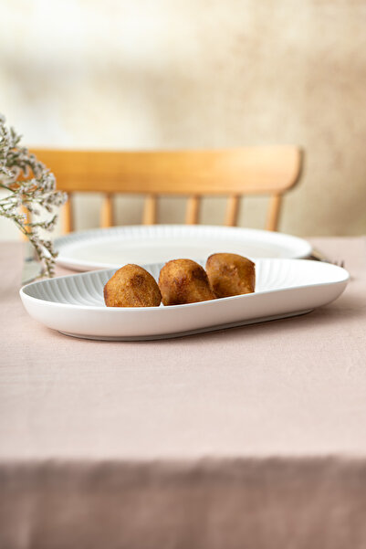 İSTANBUL PORSELEN Istanbul Porcelain Beray Boat Plate 31 cm