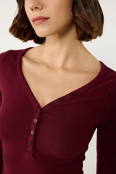 No Matter What 95% Cotton Front Button Detailed V-Neck T-Shirt Body