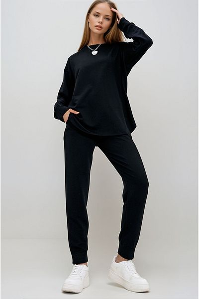 VAGGON Women's Black Crew Neck Soft Textured Modal Tracksuit with Slits on the Sides Prm1190