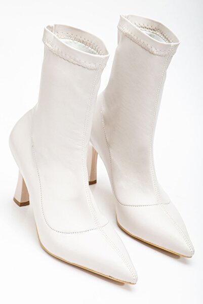 Hayalimdeki Ayakkabı Kadın Bej Cilt Bilekli Orta Boy Topuklu Bot