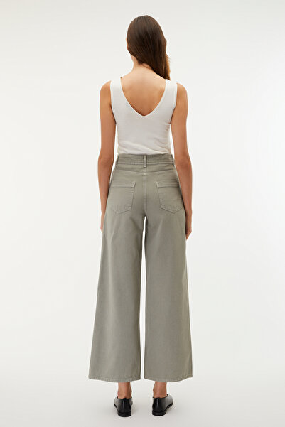 Mudo V-Neck Sleeveless Knitwear Sweater