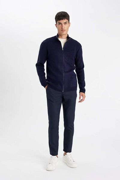 DeFacto Standard Fit Normal Cut Stehkragen Strickjacke mit Reißverschluss C8158ax24au