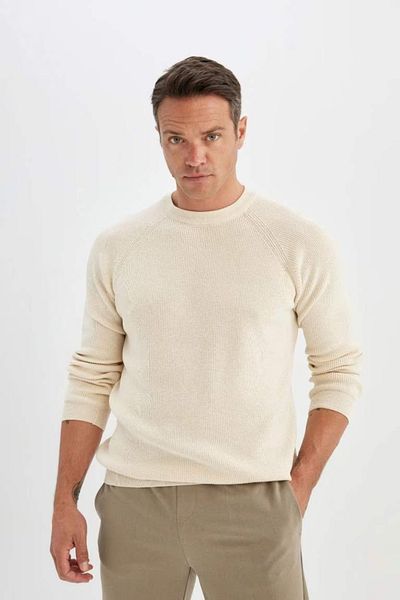 DeFacto Standard Fit Regular Cut Crew Neck Basic Plain Knitwear Sweater A8458Ax24Wn