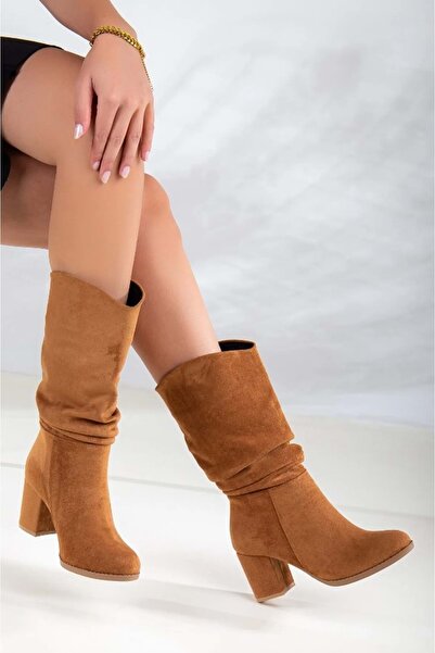 KCMN Feles Suni Deri Büzgülü Kadın Çizme TABA