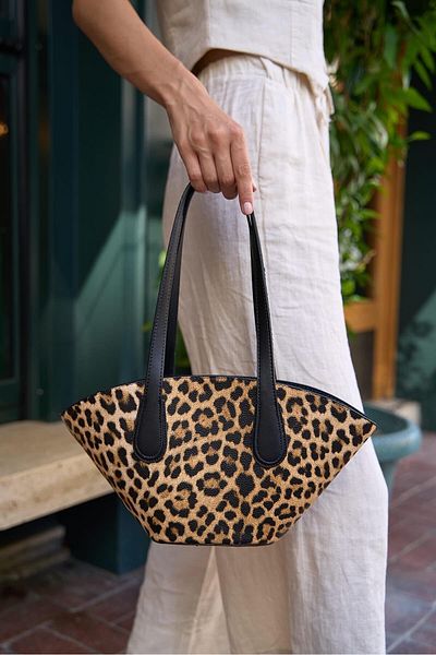 Madamra Torba typu shopper damska z wzorem w panterkę - wygląd skóry
