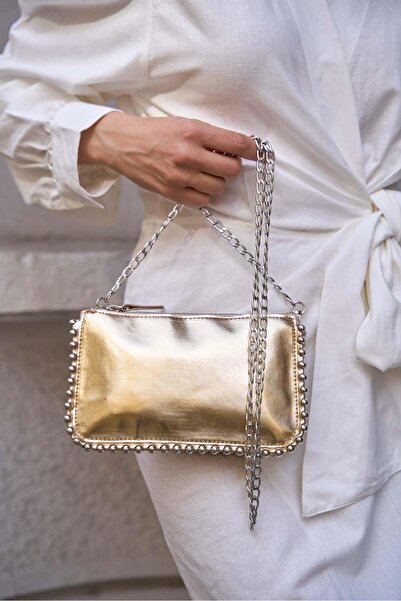 Madamra Zlatá dámská peněženka s cvočky - křížový popruh