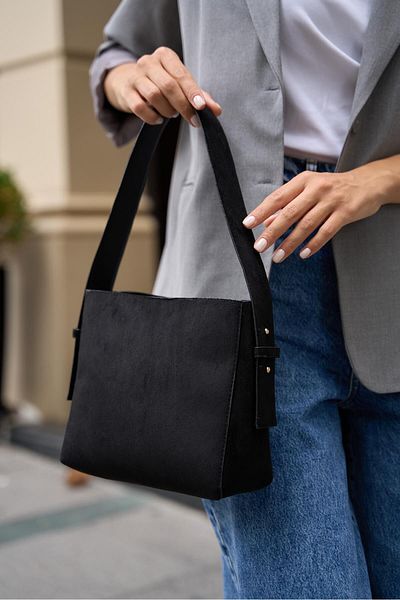 Madamra Damen-Schultertasche aus weichem Leder mit verstellbarem Riemen aus schwarzem Wildleder