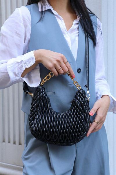 Madamra Schwarze Damen-Schultertasche mit gewebtem Kettenriemen
