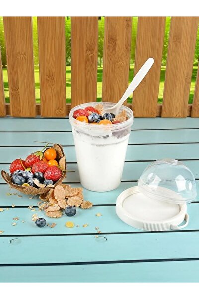 Viyalente Take'n Go Practical Portable Snack and Yogurt Container with Spoon