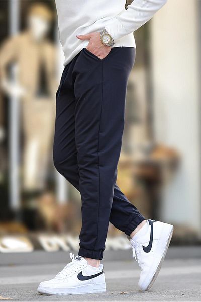 Madmext Marineblaue Basic-Jogginghose für Herren mit Taschen und elastischen Beinen 6547