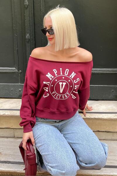 Madmext Γυναικείο φούτερ με στάμπα μπορντό με λαιμόκοψη MG2205