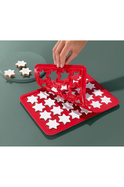 Tchibo Cinnamon Star Baking Set, Red