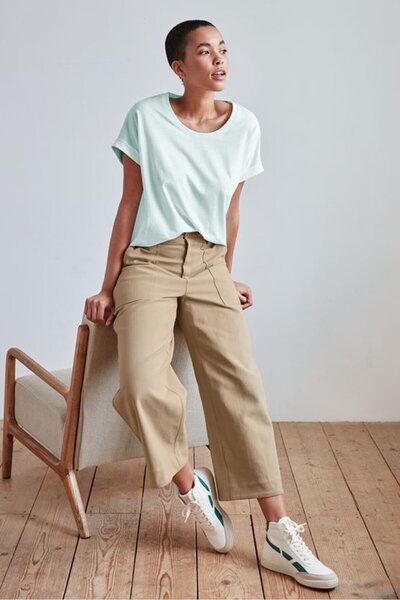 Tchibo بلوزة نسائية كبيرة الحجم بياقة دائرية وأكمام قصيرة، لون أزرق مائي