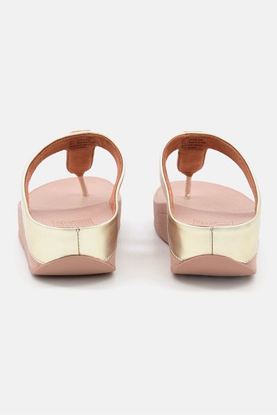 Fitflop صندل نسائي سهل الارتداء من الراتنج فينو، ذهبي