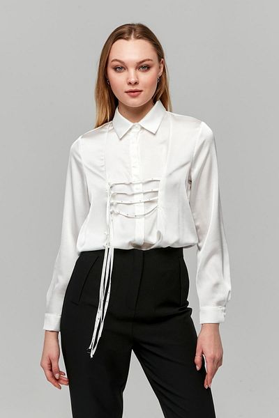 Appleline Cămașă albă din satin - cu broderie cu pietre și șireturi
