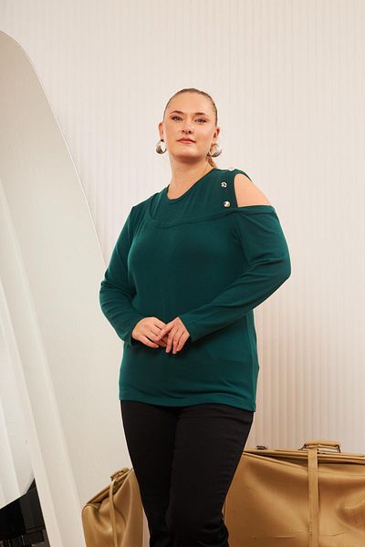 RMG Emerald Plus Size Knitted Blouse - Shoulder Detail