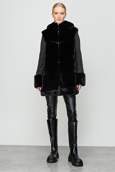 Moda İlgi Modailgi Kapüşonlu Kürk Detaylı Kaban Siyah