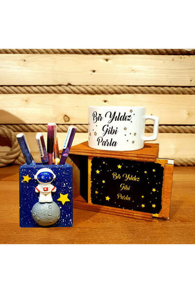 rk tasarım Bir Yıldız Gibi Parla Kutulu Kupa İş Hediyesi & 3D Astronot Kalemlik  Masa Üstü Hediye Seti
