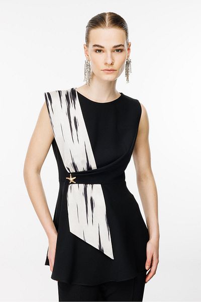 Moda İlgi Black Pleated Blouse - Modailgi Shawl Look Detailed