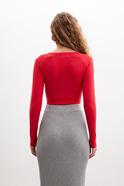 Peraluna Styleboom X Peraluna DEVON BODYSUIT V-Neck Long Sleeve Women's Knitwear Body with Snap Fasteners at the Bottom - Red