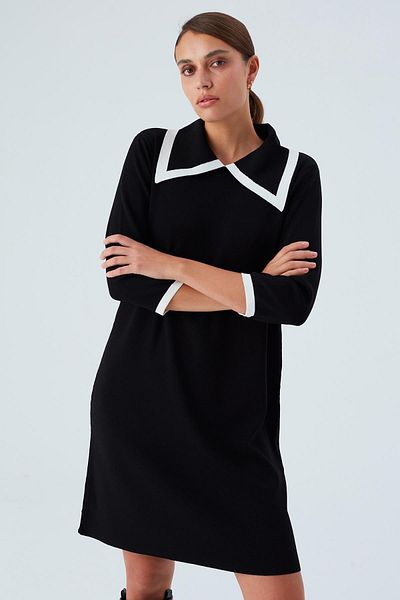 Peraluna Rochie Grace Cut Relaxed A Form Rochie Tricotaj Femei Rayon - Neagra