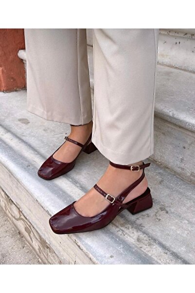 Brs Closed Front Heeled Shoes