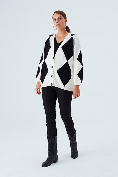Peraluna Cardigan Irene Cardigan mare, cu model de diamante, cu croiala liberă, sezonieră, pentru femei, tricotaje - Ecru/negru