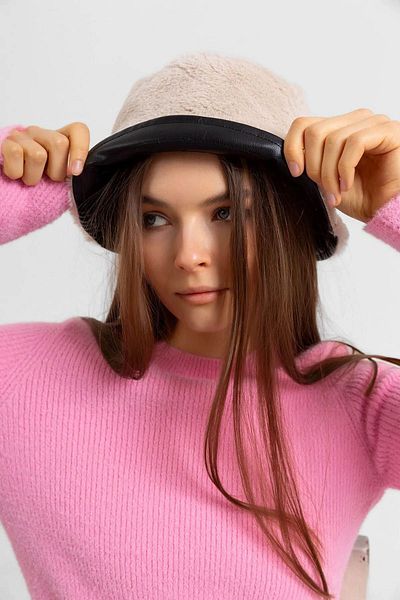 REMSA Double Sided Women's Bucket Plush Hat - Black Light Beige