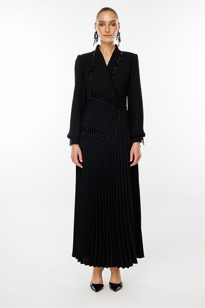 Moda İlgi Μαύρο μακρύ φόρεμα Modailgi με πλισέ και λεπτομέρεια από χάντρες