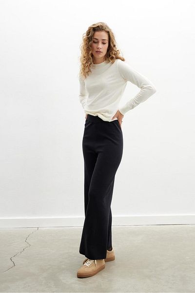 Peraluna Comfortable Molded Black Women's Knitwear Trousers - Cotton-Wool Mix