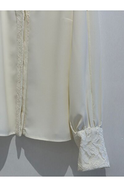 AYHAN Front Placket Cubed Sleeve Cube Blouse