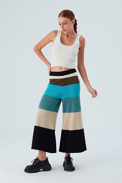 Peraluna Sasha Trouser - بنطال تريكو نسائي واسع مخطط ولامع