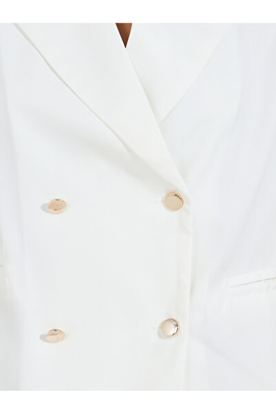 Styli Notch Lapel Neck Blazer Look Top with Button Detail