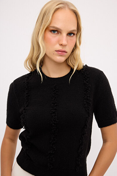 adL Püskül Detaylı Kısa Kol Triko Kazak Siyah 13944485000