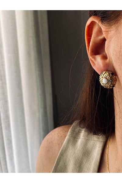 ı feel free more then ever that moment Steel Vintage Stud Earring