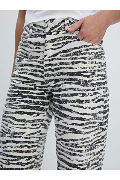 LC Waikiki Vision Ekru Zebra Desenli Straight Fit Kadın Jean Pantolon