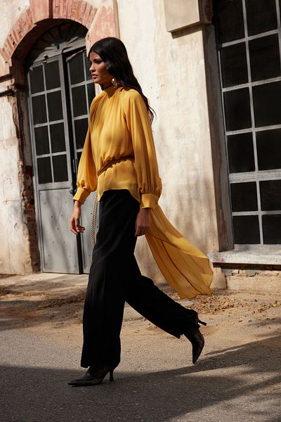 Trendyol Modest Pantaloni țesuți cu pliuri negre X AI TCTAW25TP00000