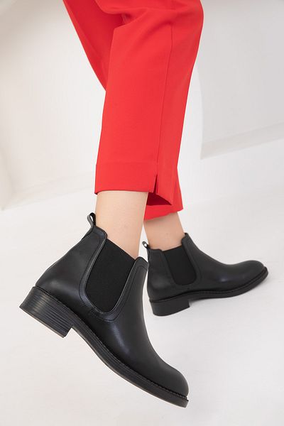 SOHO Women's Black Boots - 19780 Model Bootie