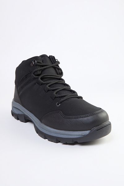 TRENDYOL SHOES Čierne šnurovacie pánske trekingové topánky Takaw25Bo00043